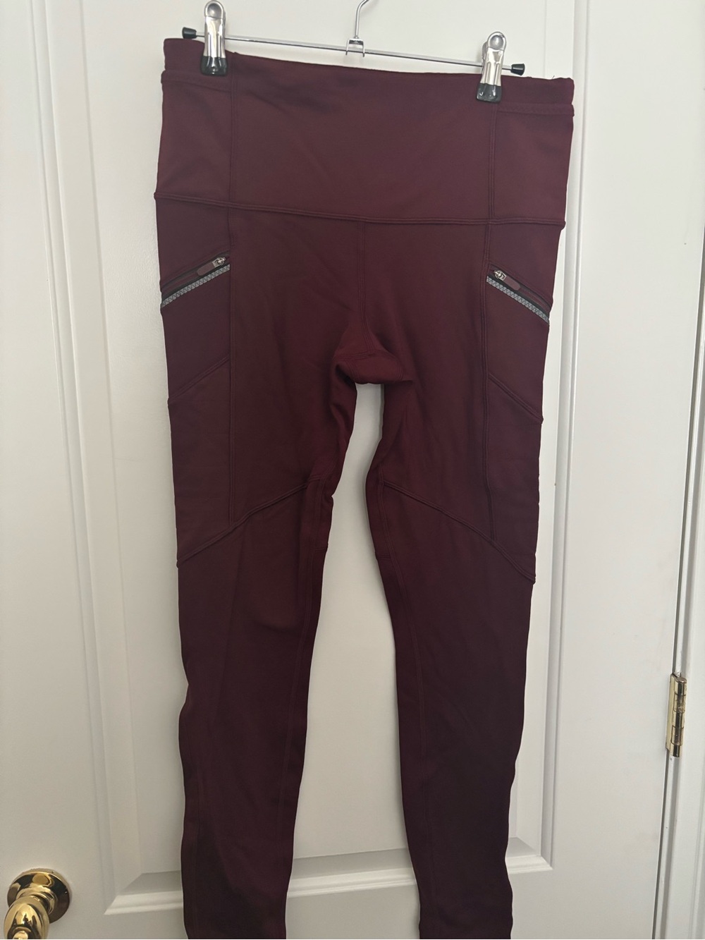 lululemon athletica Garnet Red Toasty Tech Leggings women’s size 8 Like New - Picture 5 of 7